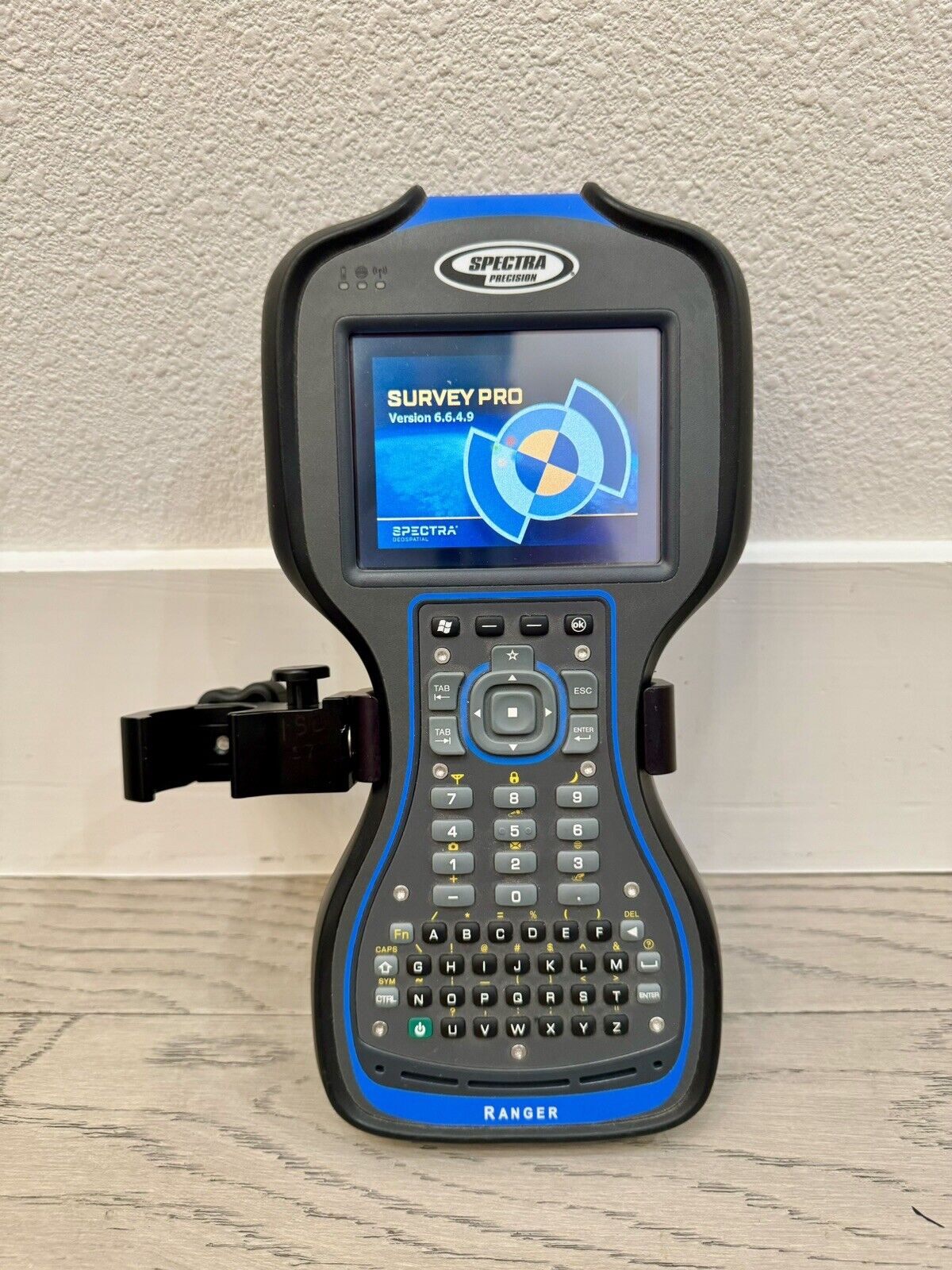 Trimble R8 Model 3 UHF 450MHz GPS GNSS GLONASS Base or Rover Ranger Survey Pro 6