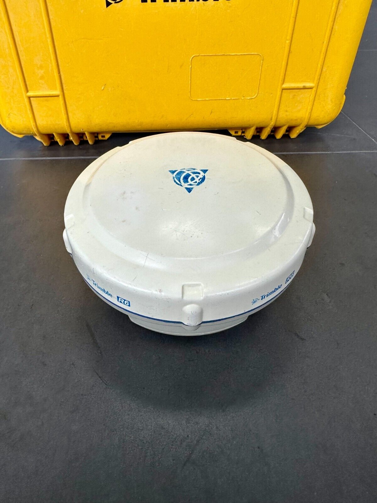 Trimble R6 model 2 GNSS GPS Rover Receiver 450-470 MHz UHF w/ TSC3 Access