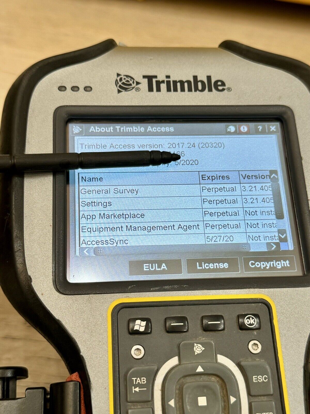 Trimble R8 Model 4 UHF 450MHz RTK GPS GNSS Base or Rover RTK TSC3 w/ Access 2017
