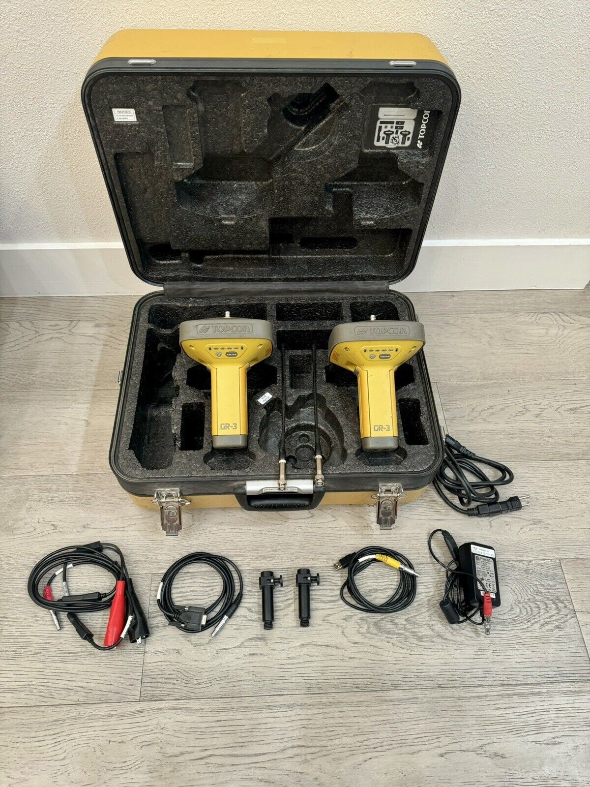 Topcon GR-3 Dual RTK Digital DUHF-2 410-470 MHz GNSS GPS Base/Rover GR3 GLONASS