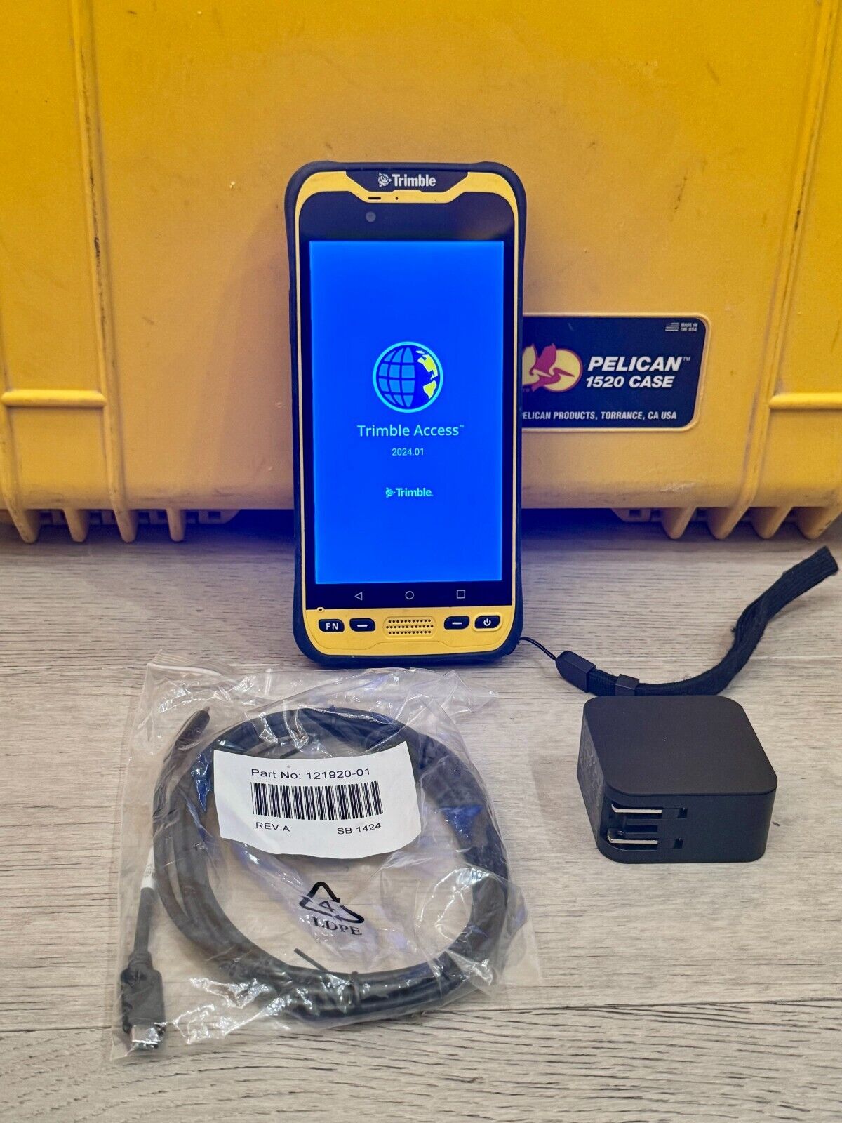 Trimble R2 & TDC600 Model 2 GPS GNSS Kit w/ Access 2024.11 Galileo BeiDou Max CM