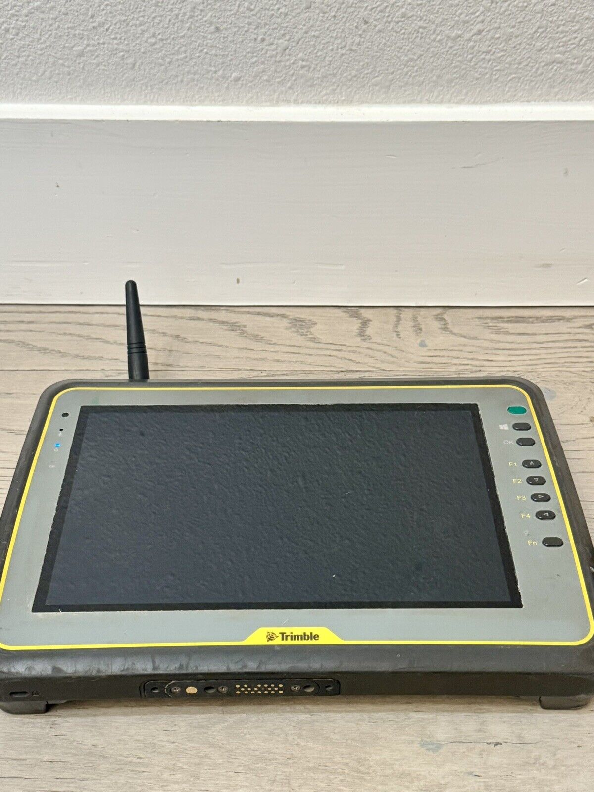 Trimble Kenai Tablet Field Link v5.4 GNSS w/ 2.4GHz Radio Robotic Total Station
