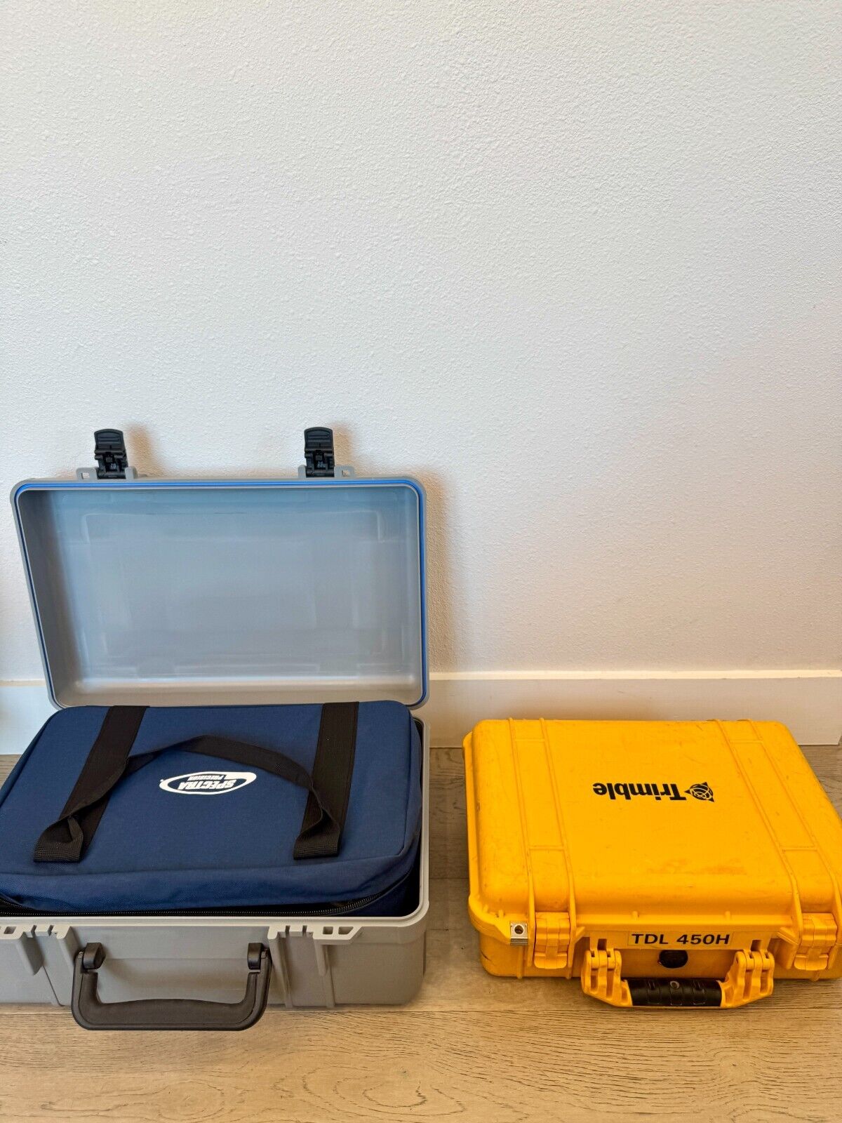 Spectra SP80 Dual GPS GNSS Galileo Base Rover RTK ADL 35W Radio TSC3 Survey Pro