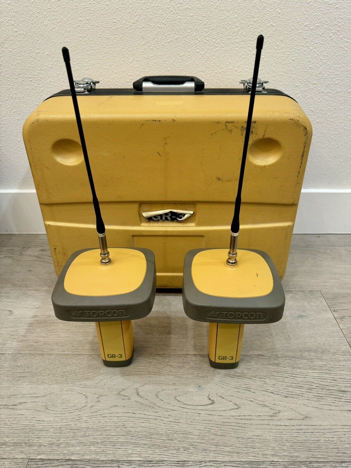 Topcon GR-3 Dual RTK Digital DUHF-2 410-470 MHz GNSS GPS Base/Rover GR3 GLONASS