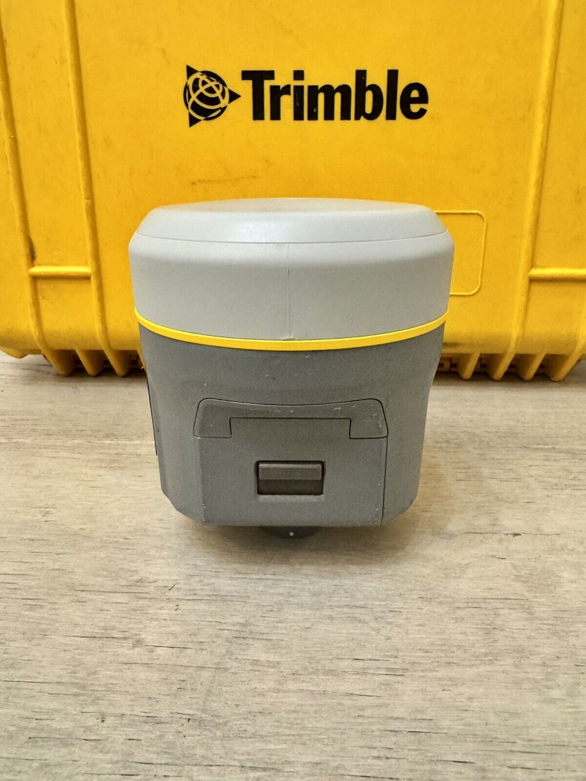 Trimble R10 GPS GNSS Receiver Internal UHF 403-473 MHz Radio TSC3 Access 2017.24