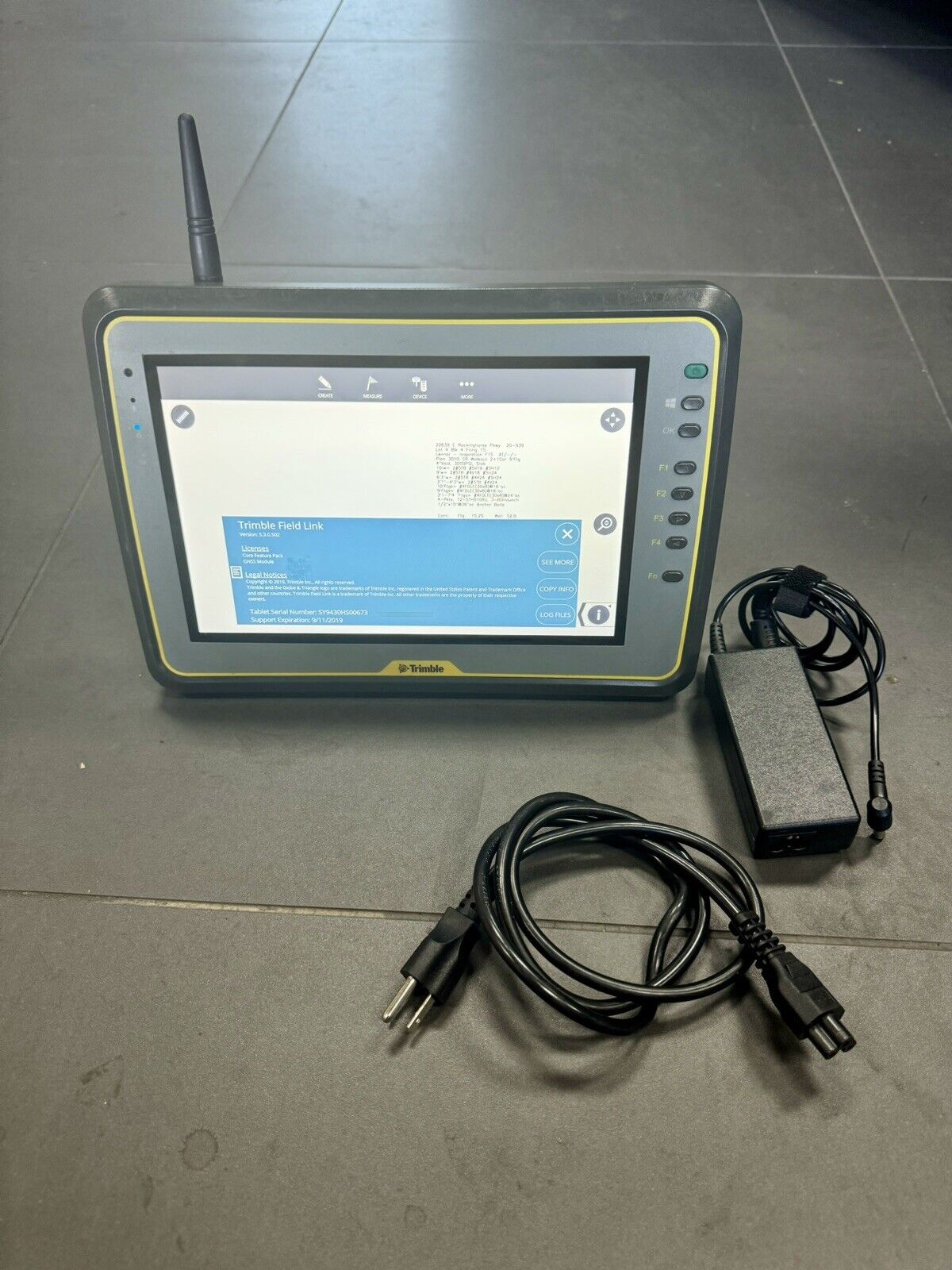 Trimble Kenai Tablet Field Link v5.3 w/ 2.4GHz Radio Robotic Total Station