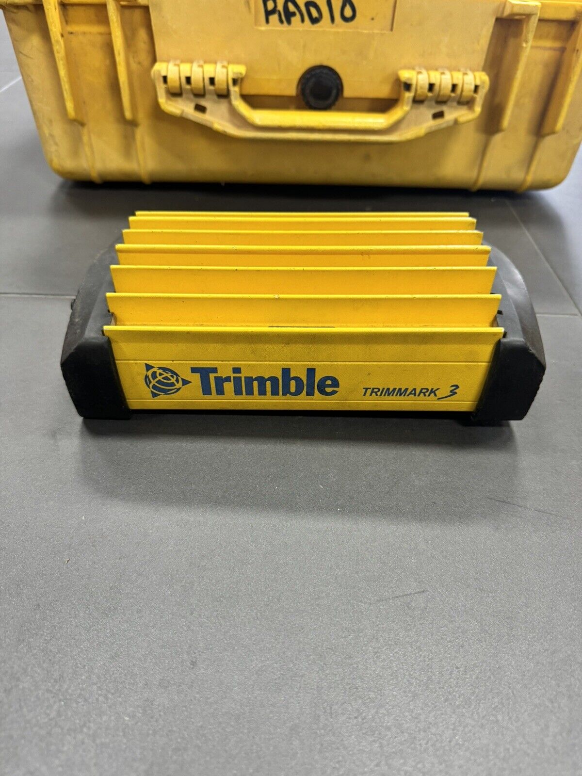 Trimble Trimmark 3 450 - 470MHz UHF Base Radio with Accessories