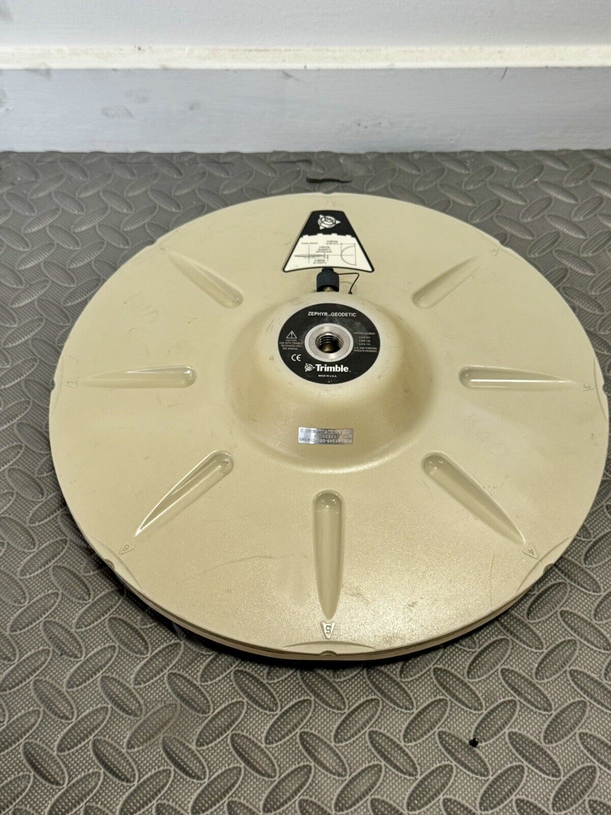 Trimble Zephyr Geodetic GPS GNSS L5 GLONASS Base Antenna P/N: 41249-00
