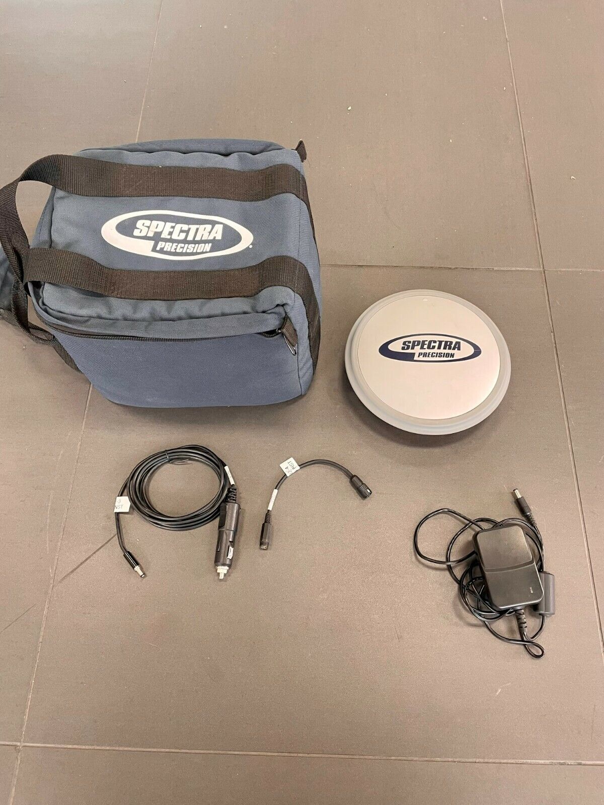 Spectra Precision MobileMapper 300 Smart Antenna GNSS GPS Case Charger Trimble