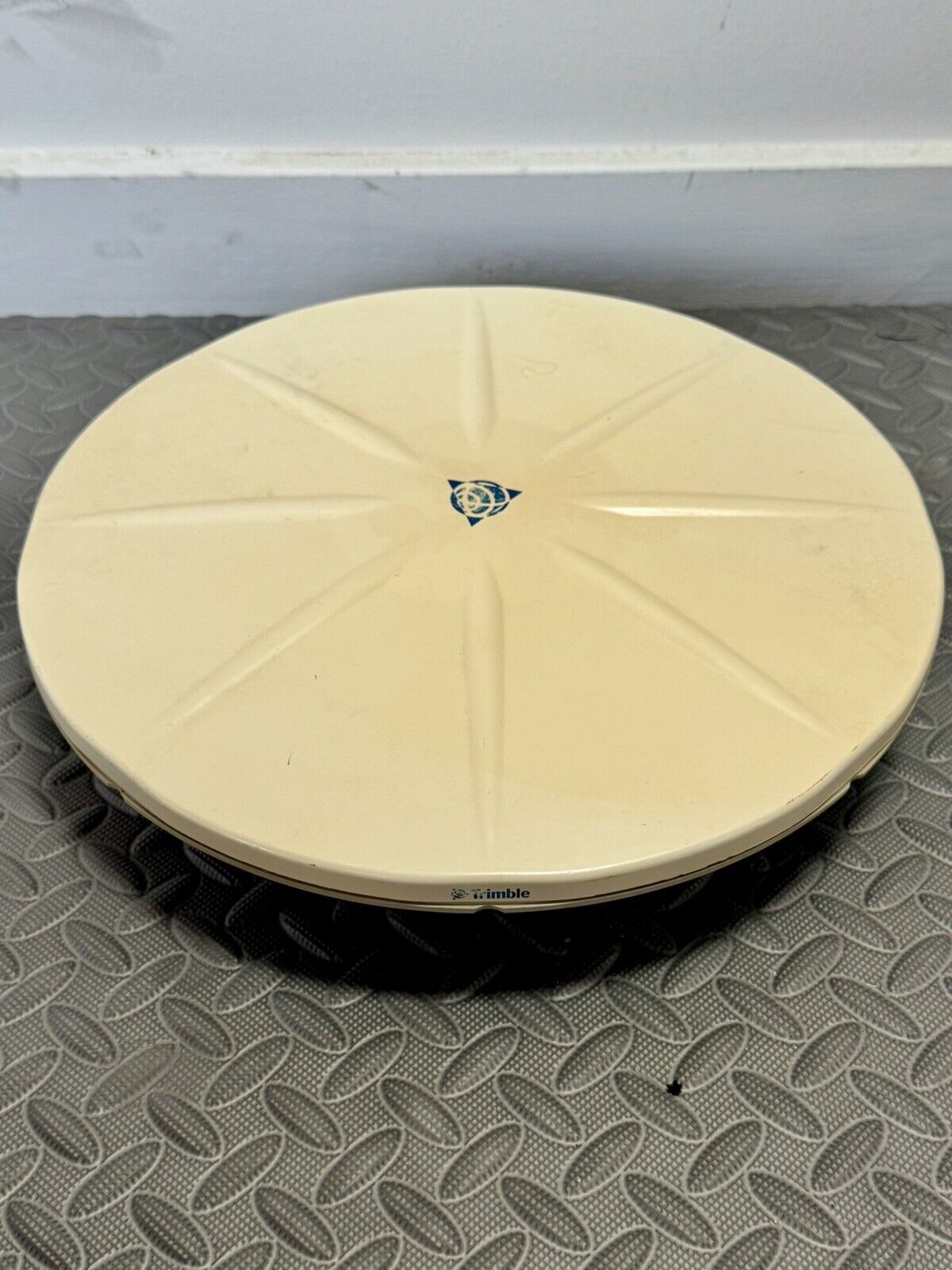 Trimble Zephyr Geodetic GPS GNSS L5 GLONASS Base Antenna P/N: 41249-00