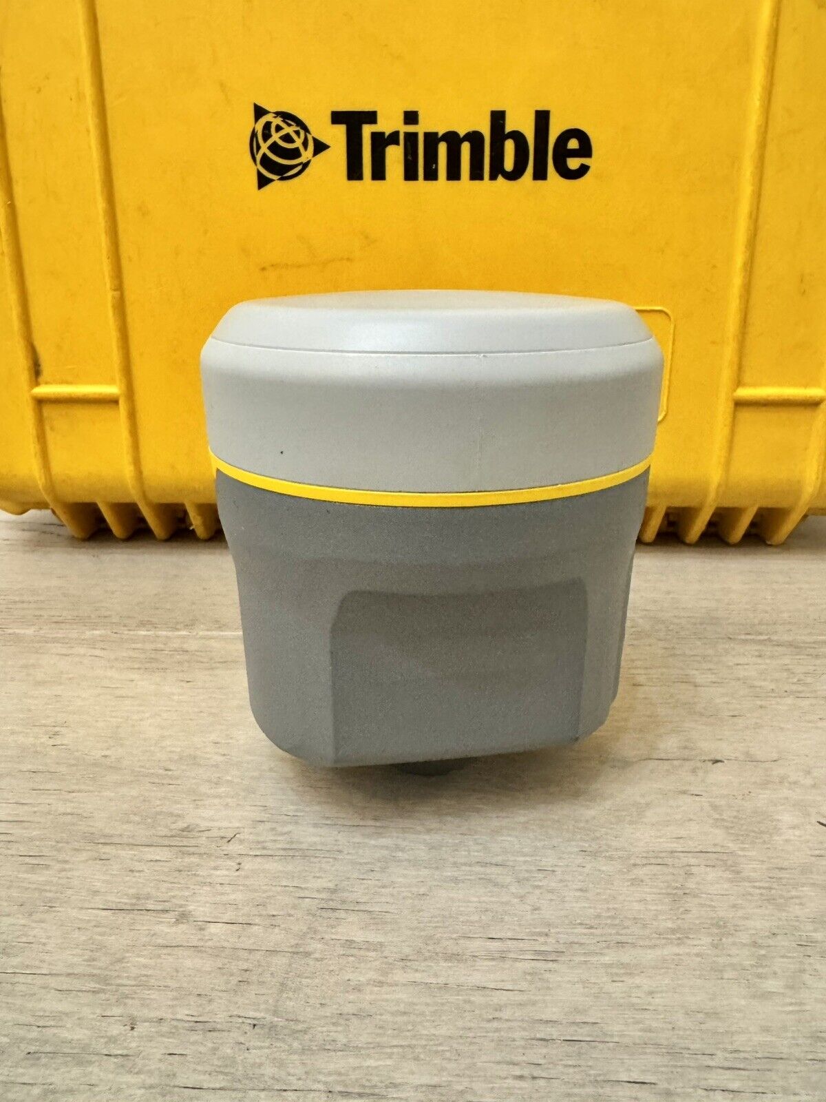 Trimble R10 GPS GNSS Receiver Internal UHF 403-473 MHz Radio TSC3 Access 2017.24