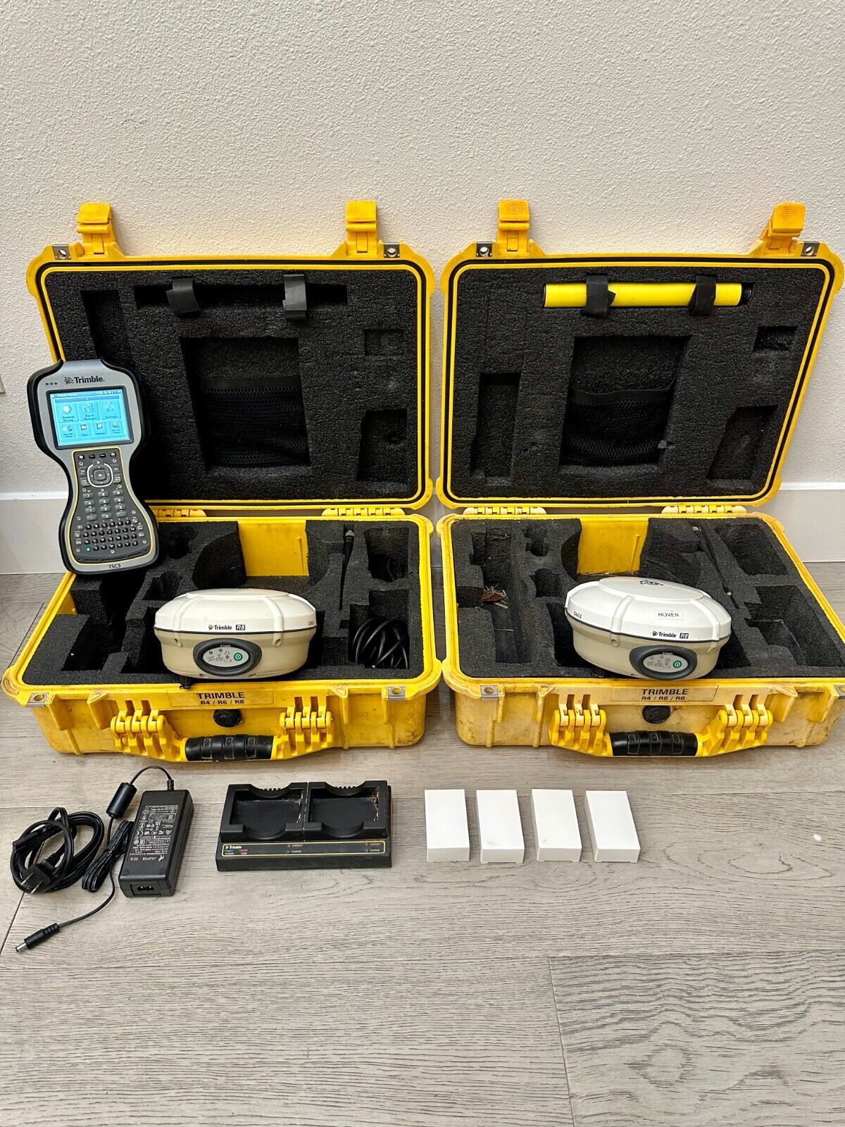 Trimble Dual R8 Model 4 UHF 450MHz RTK GPS GNSS Base & Rover RTK TSC3 w/ Access