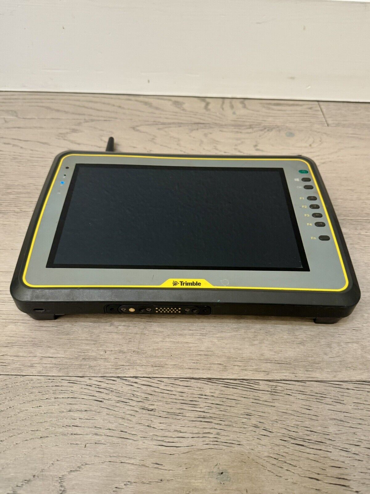Trimble Kenai Tablet Field Link v5.4 GNSS w/ 2.4GHz Radio Robotic Total Station