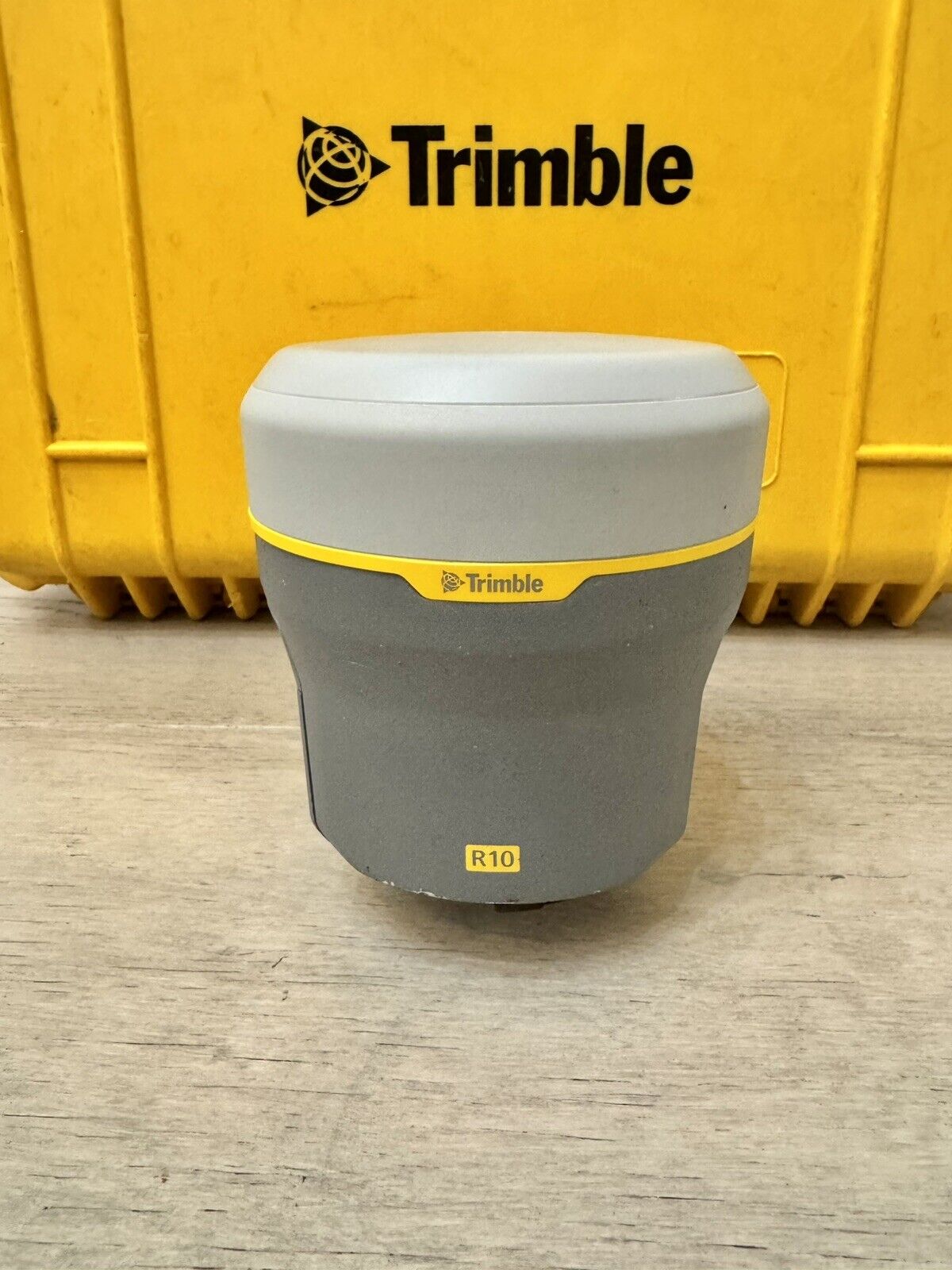 Trimble R10 GPS GNSS Receiver Internal UHF 403-473 MHz Radio TSC3 Access 2017.24