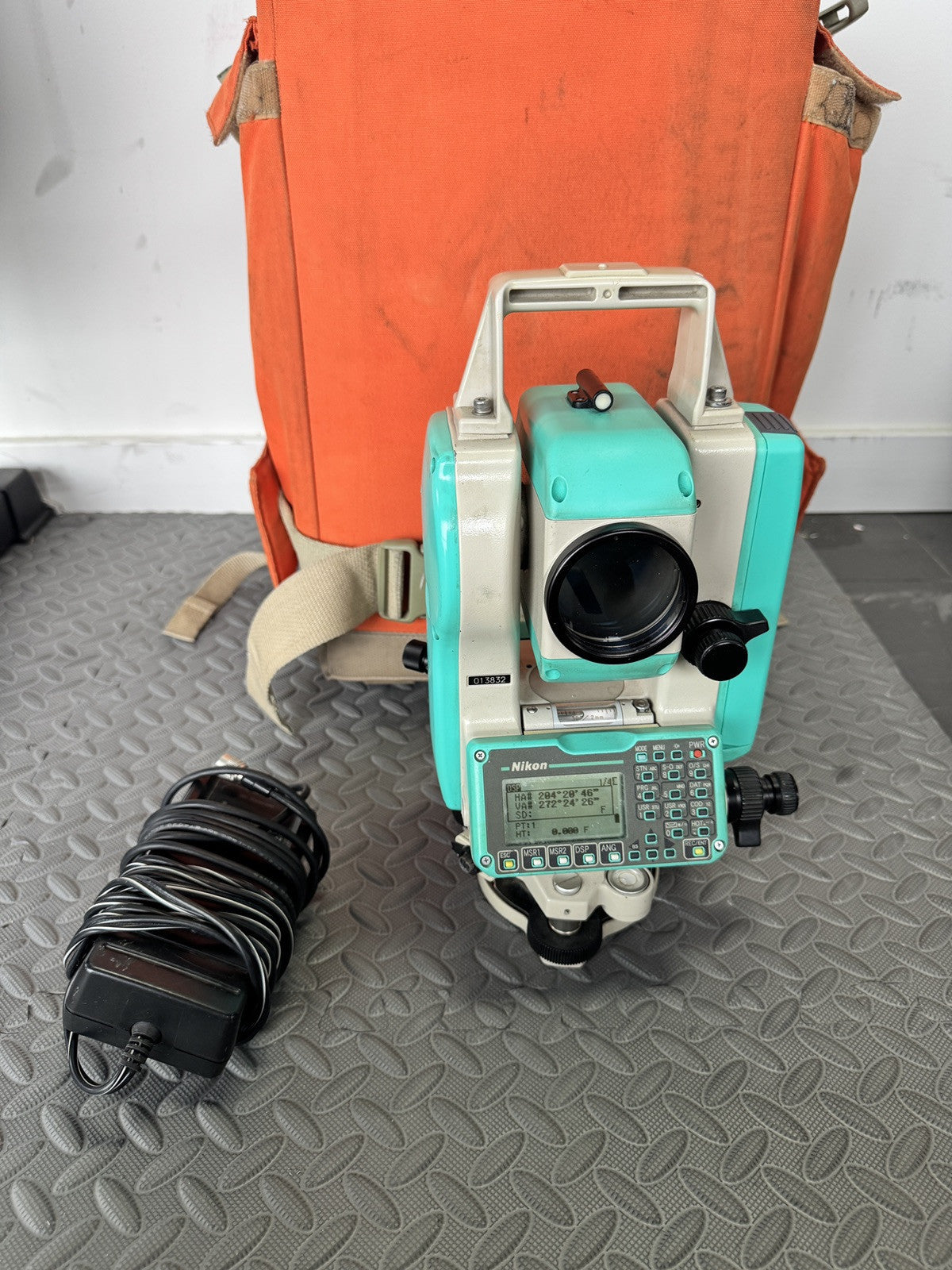 Nikon DTM-352 5" Conventional Survey Total Station w/ TSC3 Access 2017.24
