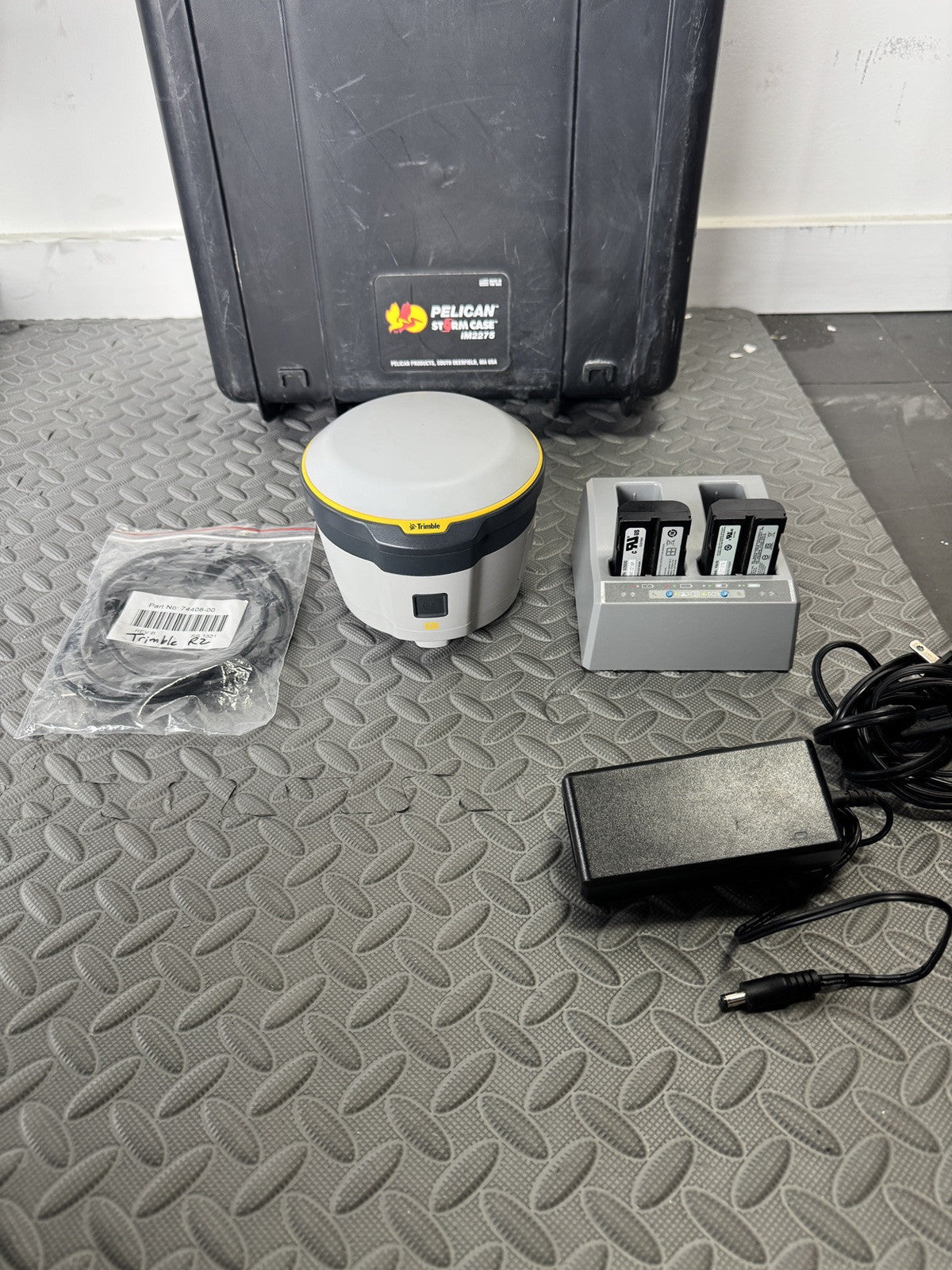 Trimble R2 RTX Full CM Rover GNSS GPS Receiver Galileo BeiDou CenterPoint RTX