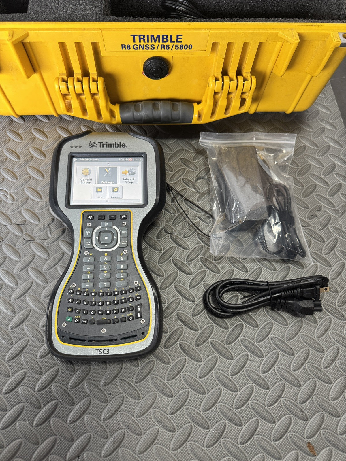 Trimble R8 Model 2 GPS GNSS Base Rover RTK Kit UHF TSC3 Trimble Access 2017.24