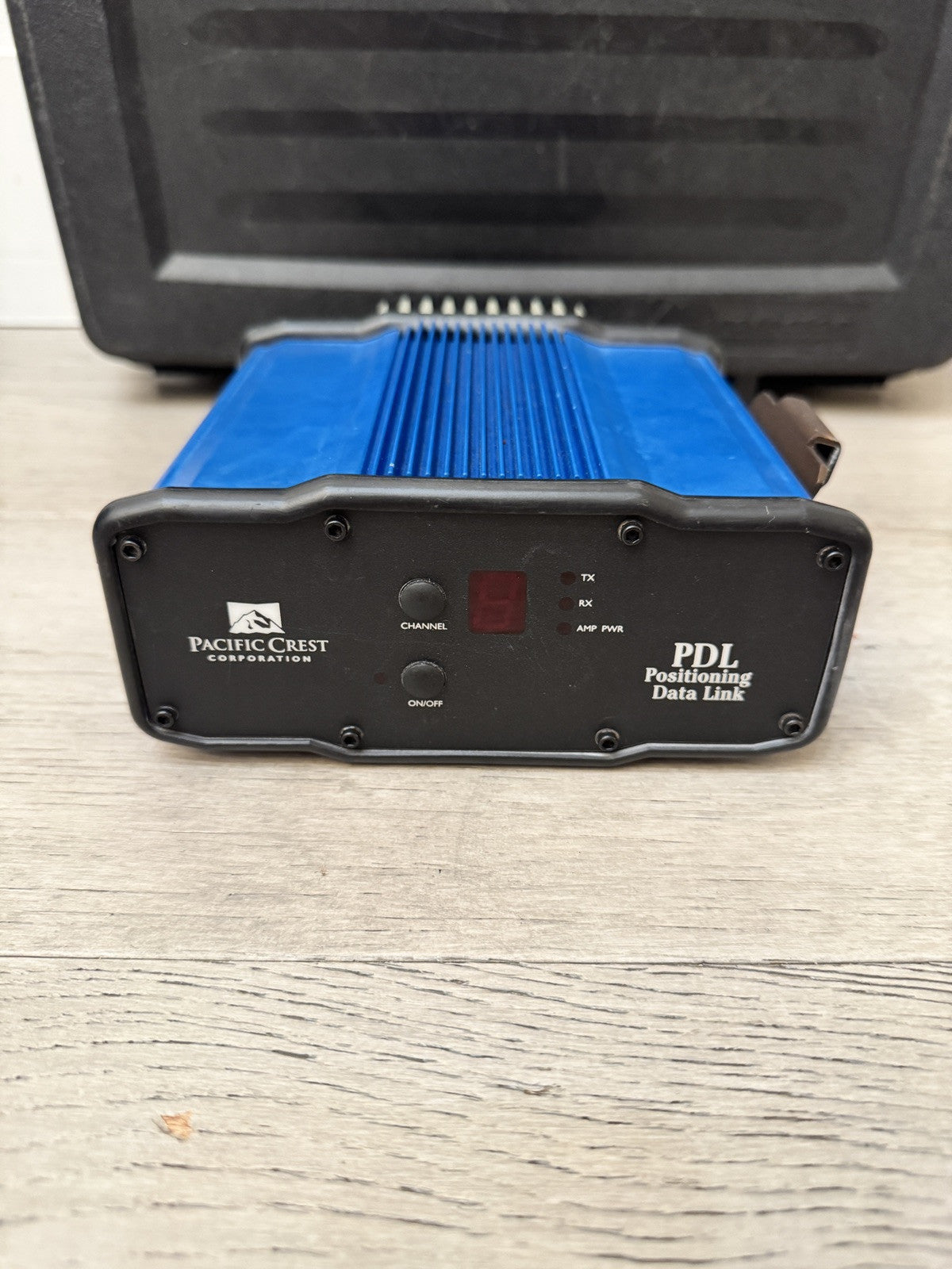 Pacific Crest PDL4535 Positioning Data Link 450-470 MHz Radio Leica Y-Cable