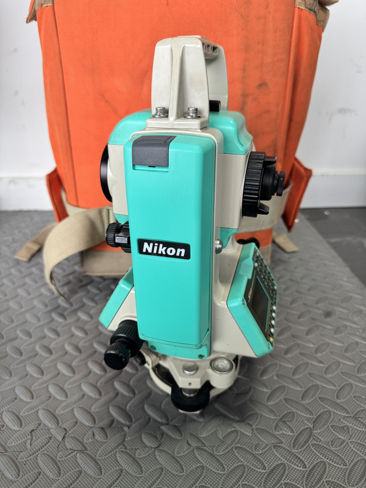 Nikon DTM-352 5" Conventional Survey Total Station Prism or Sheet Only