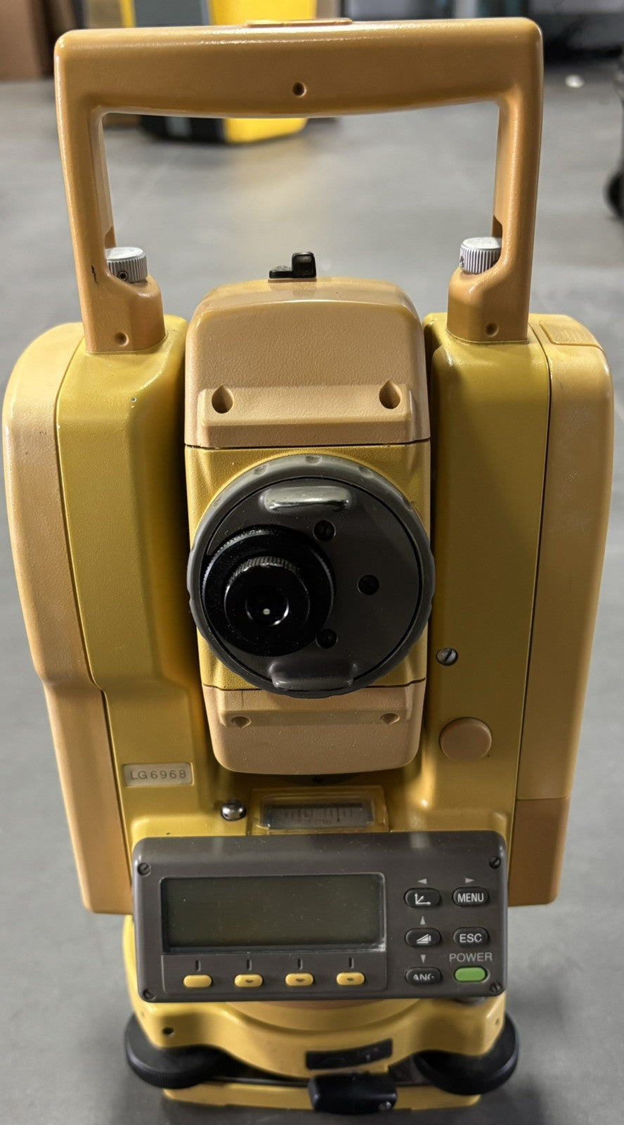 Topcon GTS-211D Total Station w/ Battery Charger & Transport Case GTS-300