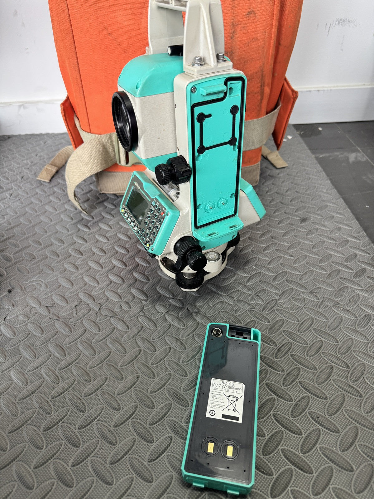 Nikon DTM-352 5" Conventional Survey Total Station w/ TSC3 Access 2017.24