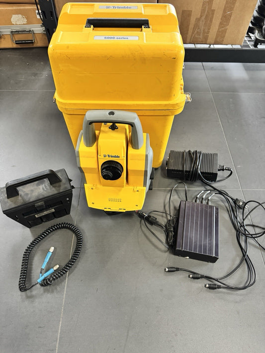Trimble 5605 Direct Reflex DR Servo Total Station w/ Super Charger Trimble 5600