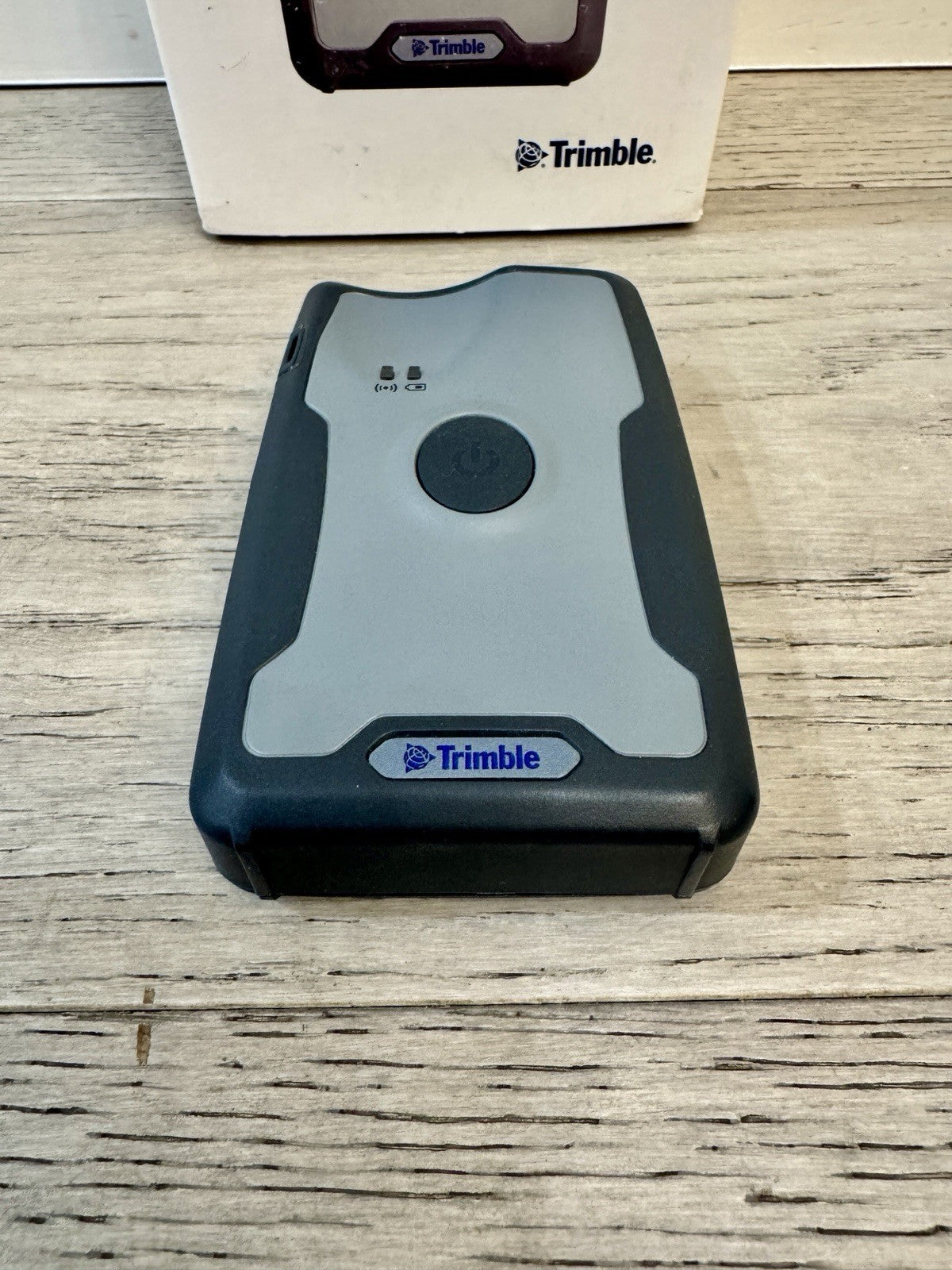 Brand New Trimble R1 GNSS GPS Receiver P/N: 99133 Galileo Beidou GLONASS Pouch
