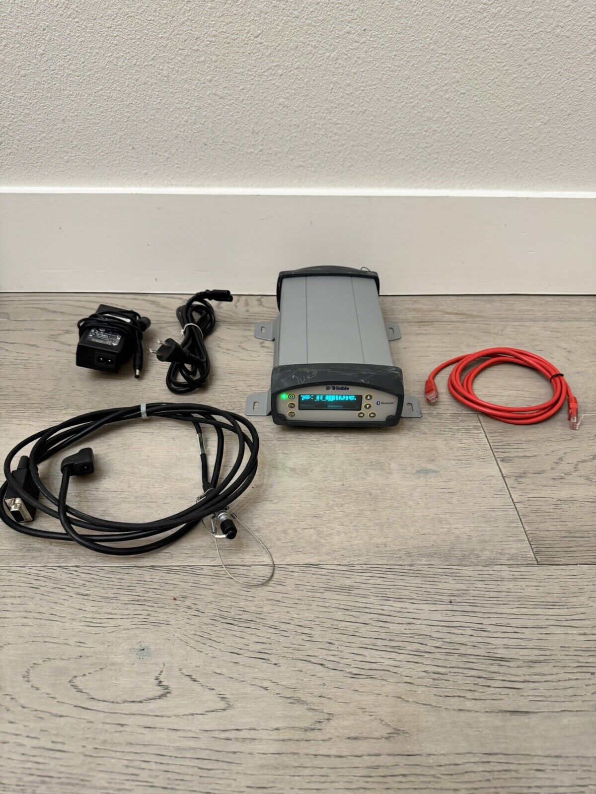 Trimble NetR9 Ti-1 GNSS GPS Reference Station RTK CORS VRS Galileo Bei ...